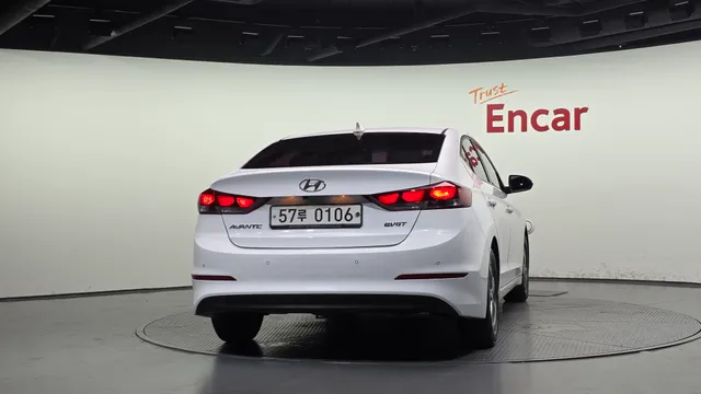 Hyundai Elantra (Avante)