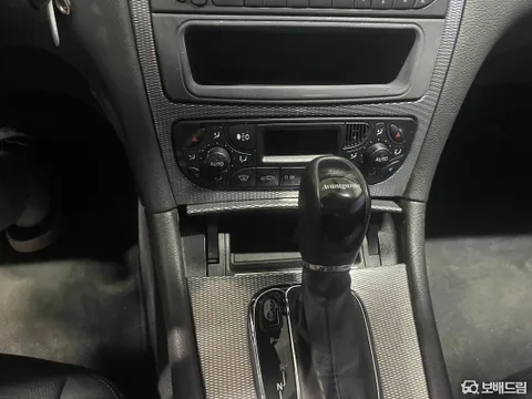 Mercedes-Benz CLK-Class
