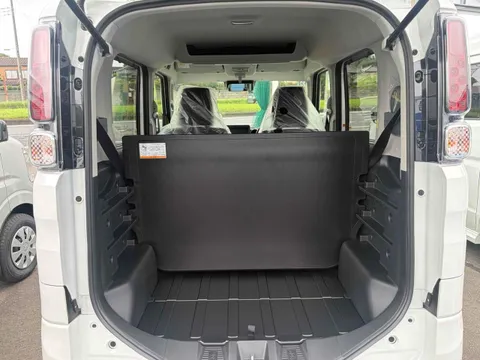 Suzuki Spacia Base