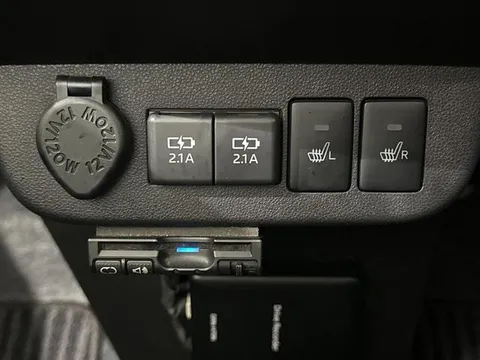 Daihatsu Mira Tocot