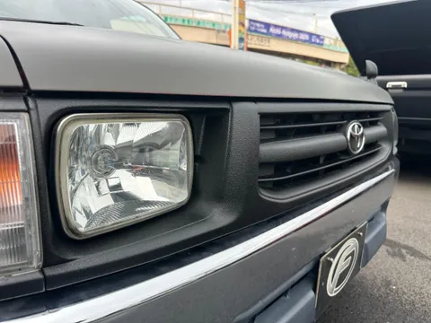 Toyota Hilux Sports Pick Up