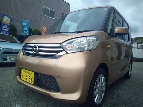 Nissan Dayz Roox