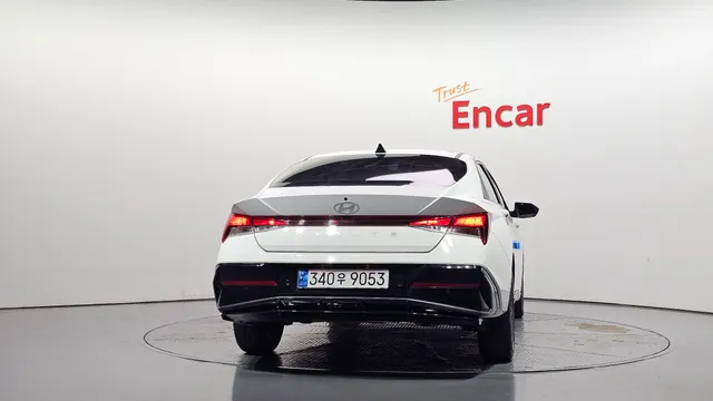 Hyundai Elantra (Avante)