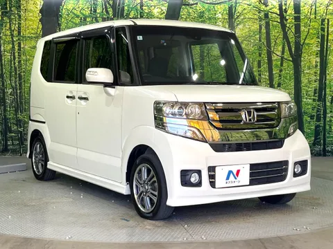 Honda N-BOX Custom