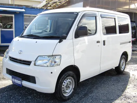 Toyota TownAce Van