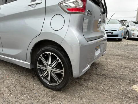 Mitsubishi eK Custom