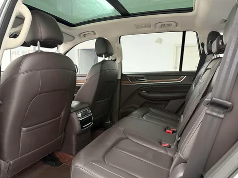 Roewe RX8