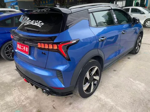 Lynk & Co 06