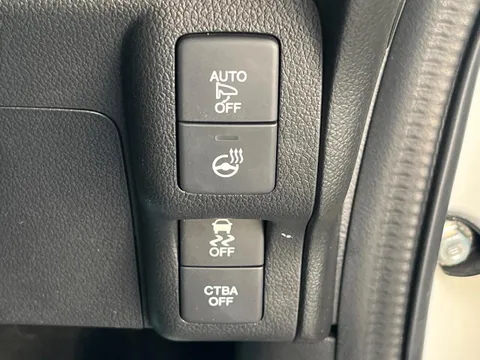Honda N-BOX Slash