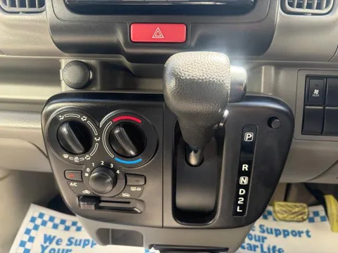 Nissan Clipper