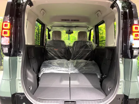 Mitsubishi Delica Mini