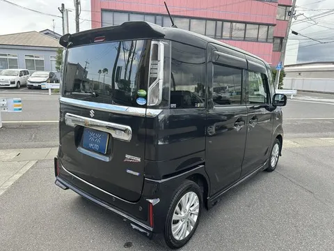 Suzuki Spacia Custom