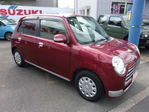 Daihatsu Mira Gino