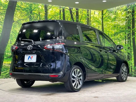 Toyota Sienta