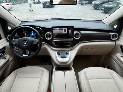 Mercedes-Benz V-Class