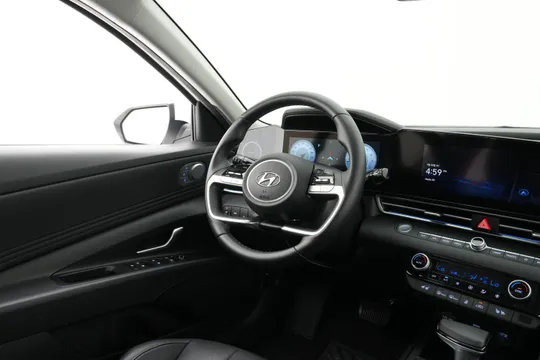 Hyundai Elantra (Avante)
