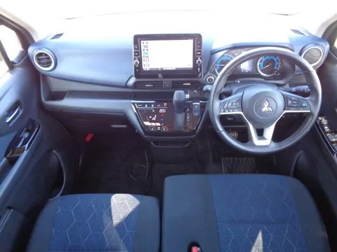 Mitsubishi eK X