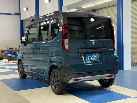 Suzuki Spacia Gear