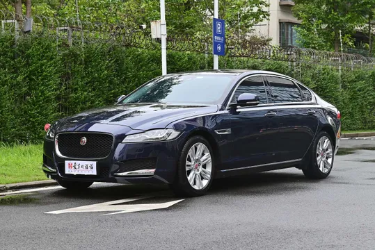 Jaguar XFL