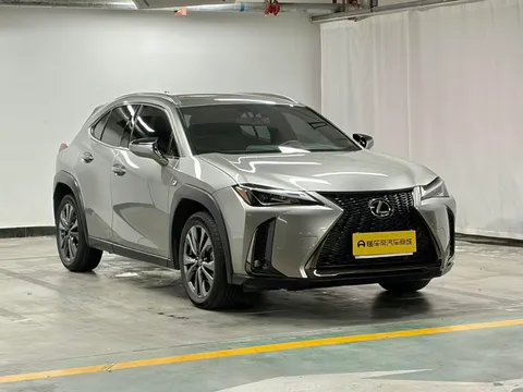Lexus UX
