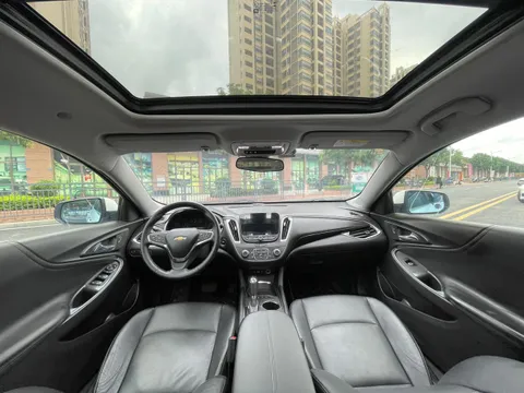 Chevrolet Malibu XL