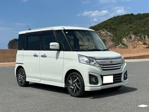 Suzuki Spacia Custom