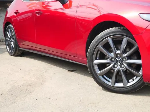 Mazda MAZDA3 Fastback