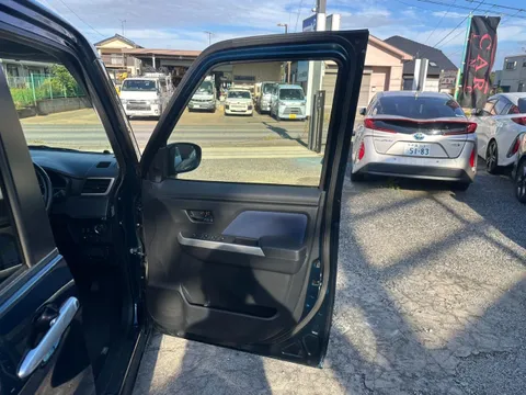 Toyota Tank