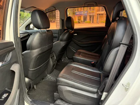 Baojun 360