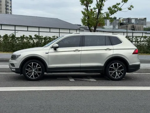 Volkswagen Tiguan L