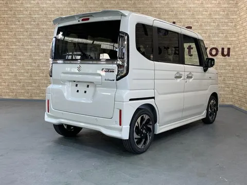 Suzuki Spacia Custom