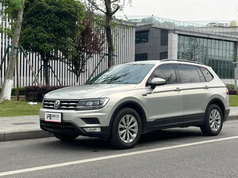 Volkswagen Tiguan L