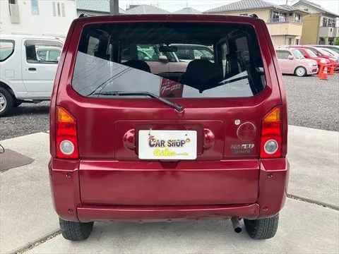 Daihatsu Naked