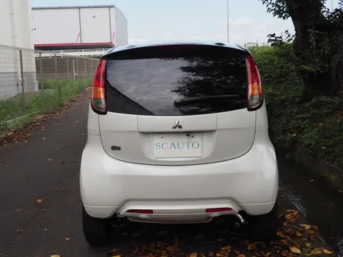 Mitsubishi I