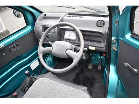 Daihatsu Midgetii