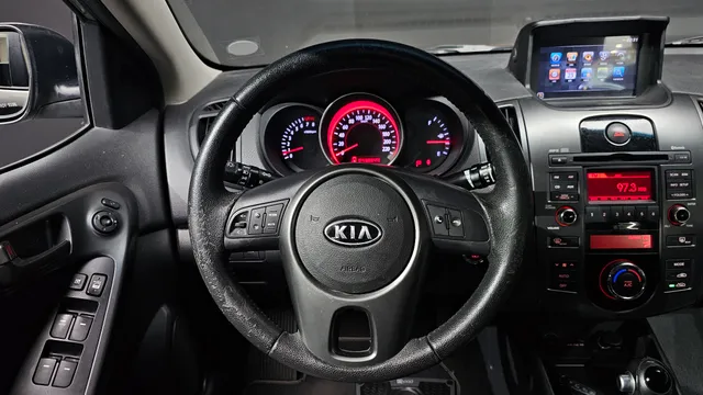 Kia Cerato (Forte)