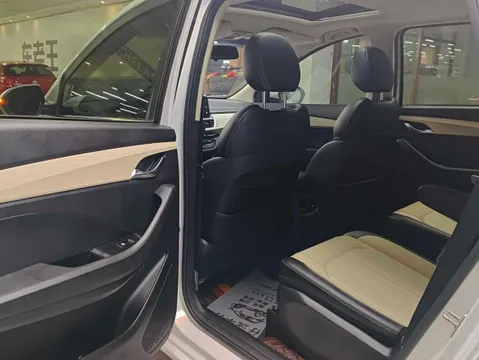 Baojun 360