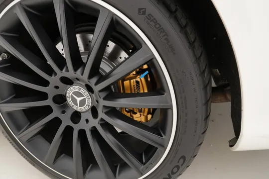 Mercedes-Benz SL-Class
