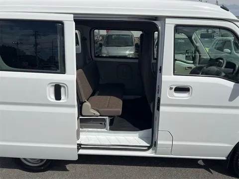 Nissan Clipper