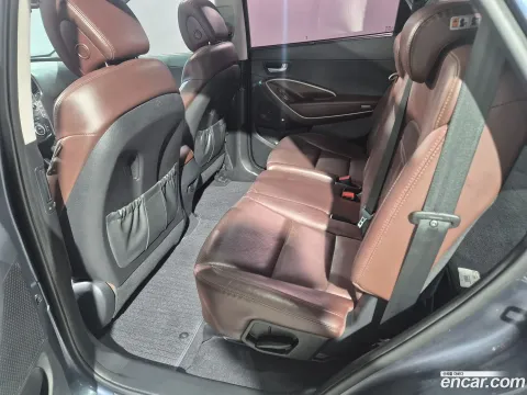 Hyundai Grand Santa Fe (Maxcruz)