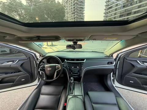 Cadillac XTS
