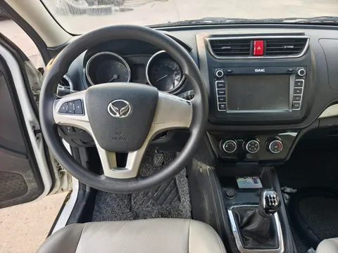 BAIC S3