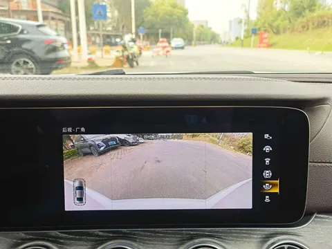 Mercedes-Benz Mercedes-Benz CLS