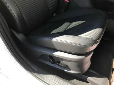 Nissan Note Aura