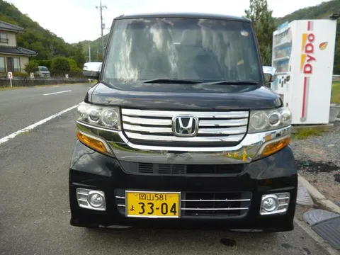 Honda N-BOX Custom