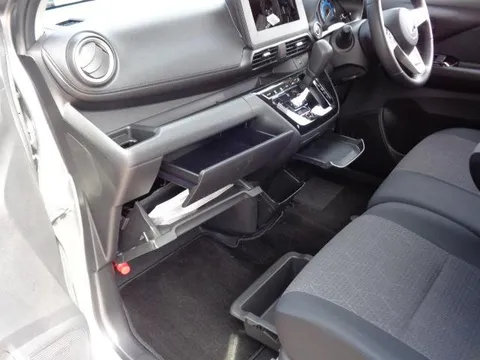 Mitsubishi eK X