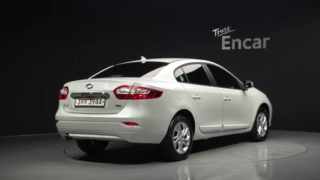 Renault SM3