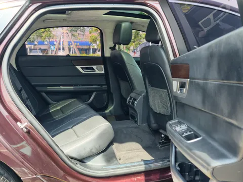 Jaguar XFL
