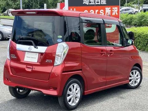 Nissan Dayz Roox
