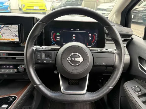 Nissan Note Aura